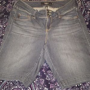 Torrid • Bermuda Shorts